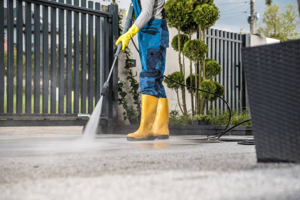 Best Garage Pressure Washing  in Mill Creek East, WA